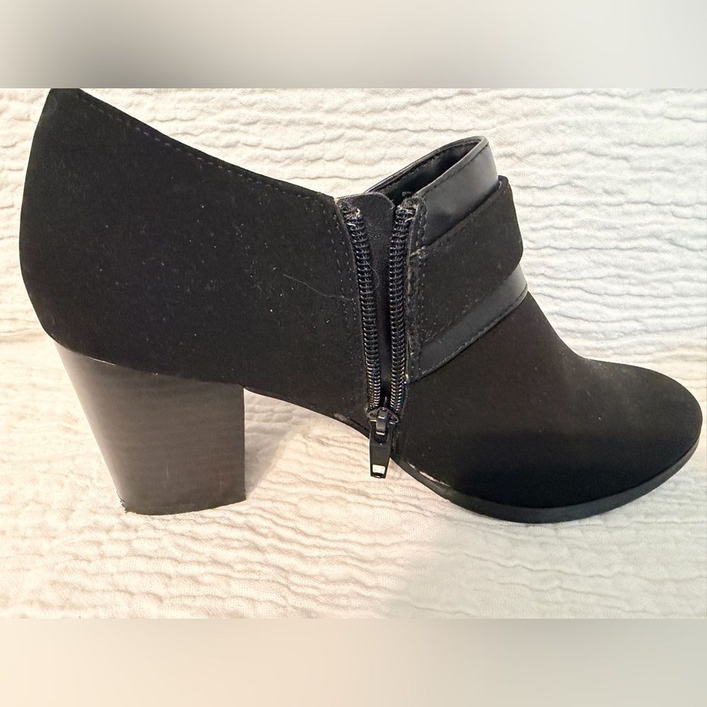 Easy Street Della Black Women's Heeled Shoes - Picture 6 of 12